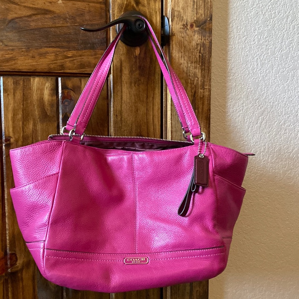 Coach Leather Zipper Shoulder Bag Fuchsia, Excellent … Gem